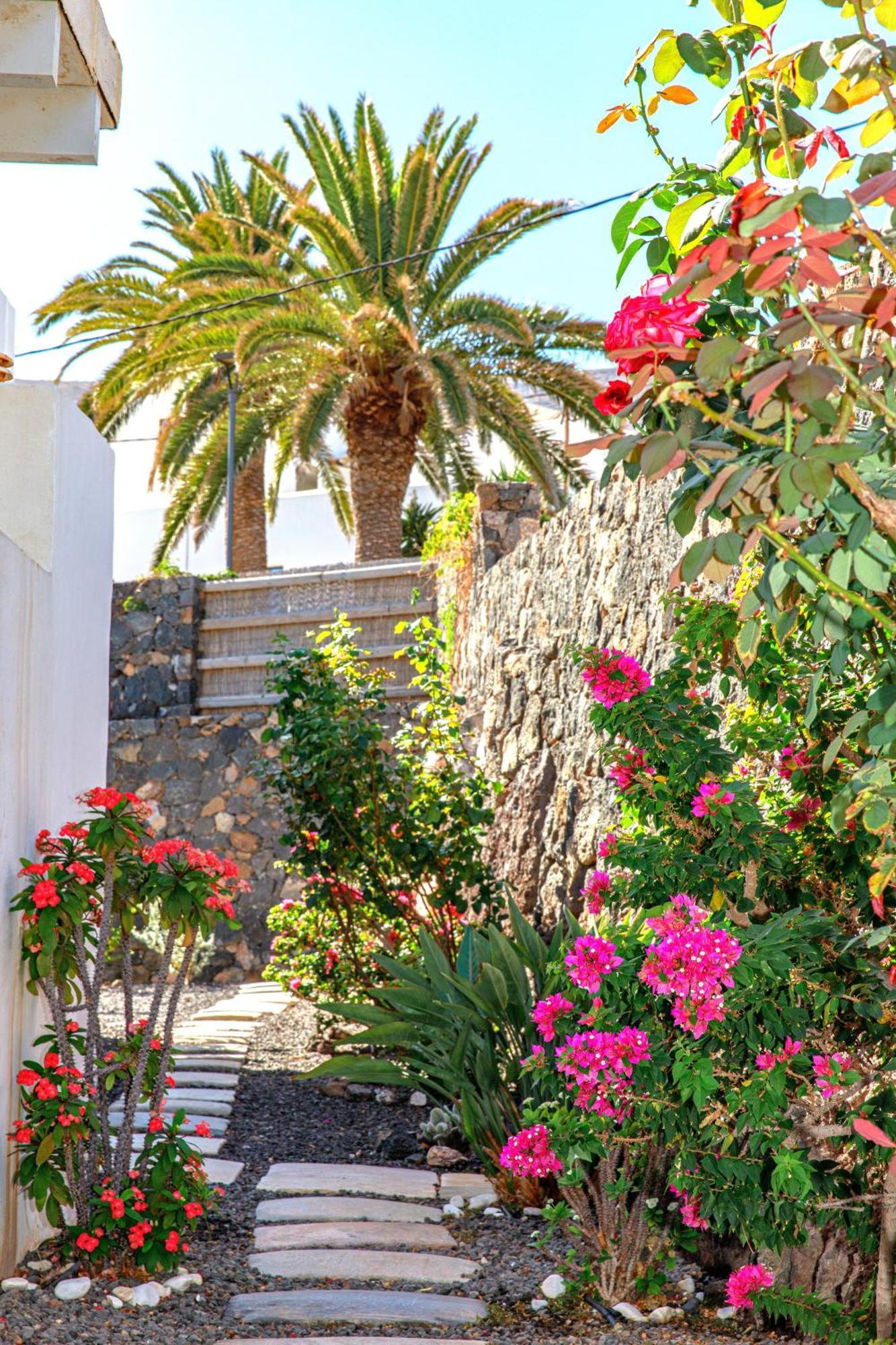 Luxus Villa Mit 5 Schlafzimmern, Heated Pool, Ps4, Fitnessraum Tabayesco Εξωτερικό φωτογραφία